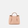 Interviewimpression.shop19d2002c05 1